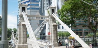 Cavenagh Bridge: Connection With The Past