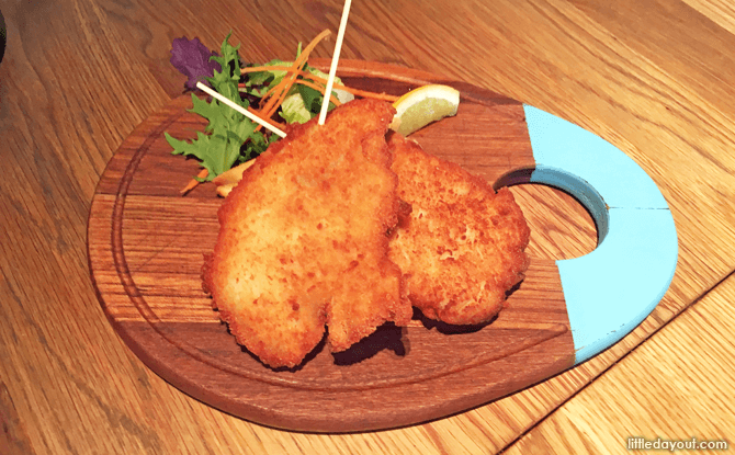 Chicken schnitzel, Kinder Menu, Brez’n