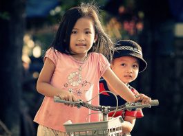 Positive Parenting: Teaching Kids About Kindness