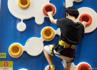 Clip 'n Climb at HomeTeamNS, Our Tampines Hub