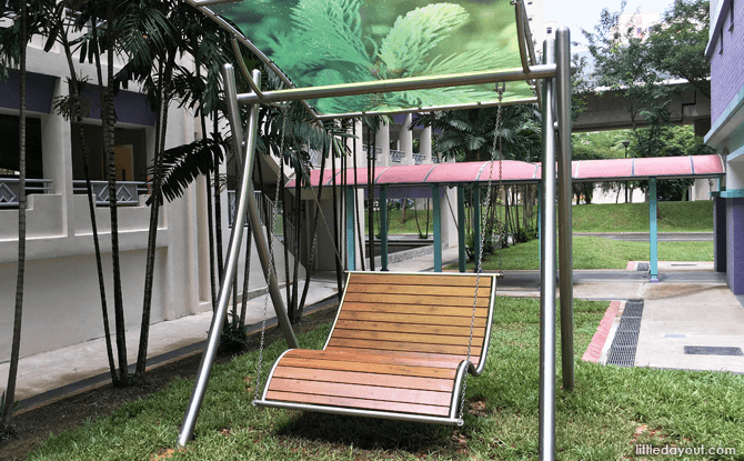 Deck Chair Swing