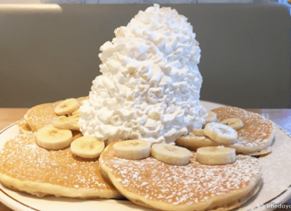 Eggs 'n Things Pancakes