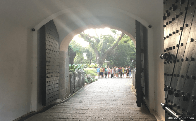e-fortcanninggate Fort Canning Park: Beauty and History