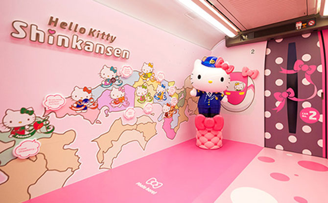 Hello Kitty Shinkansen