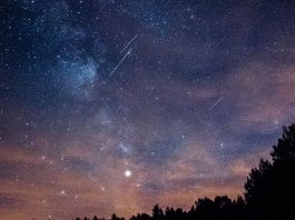 Perseid Meteor Shower: Earth Passing Through Comet Dust