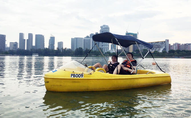 there are more leisurely ways to venture out to the water, one of which is to take out a pedal boat in Singapore at the Kallang Basin from the Water Sports Centre.