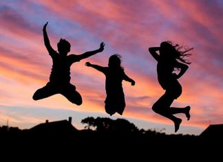 Why Are There Leap Years & Other Interesting Leap Year Facts e-people-821624_1920