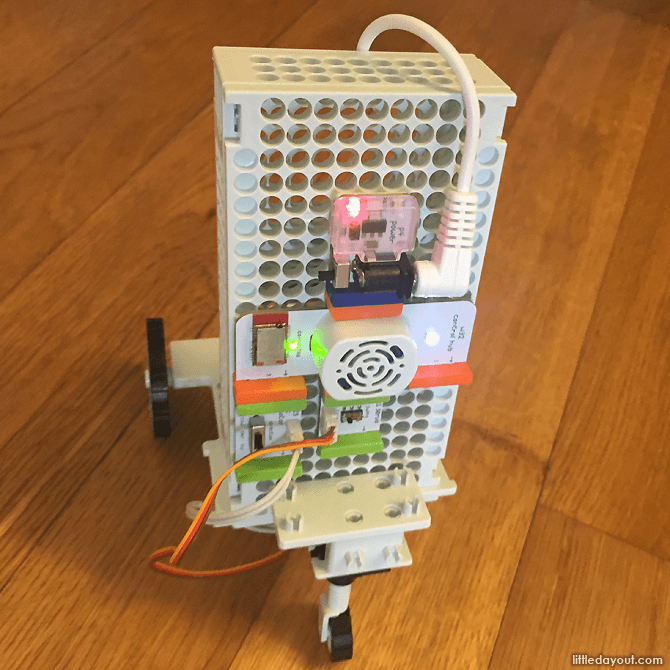 Droid built up from littleBits components