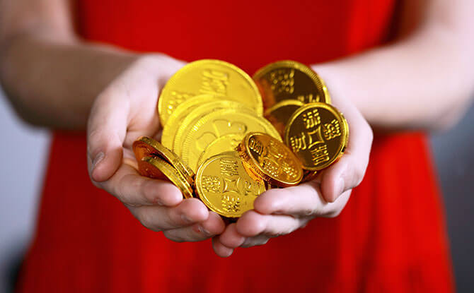 Wow Your Relatives With These 23 Chinese New Year Greetings e-sharon-mccutcheon-ZihPQeQR2wM-unsplash