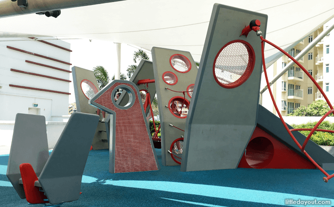 Tiong Bahru Plaza Playground: Mosaic-Inspired Sparrow Play Sculpture Mosaic Sparrow Play Sculpture, Tiong Bahru Plaza Playground