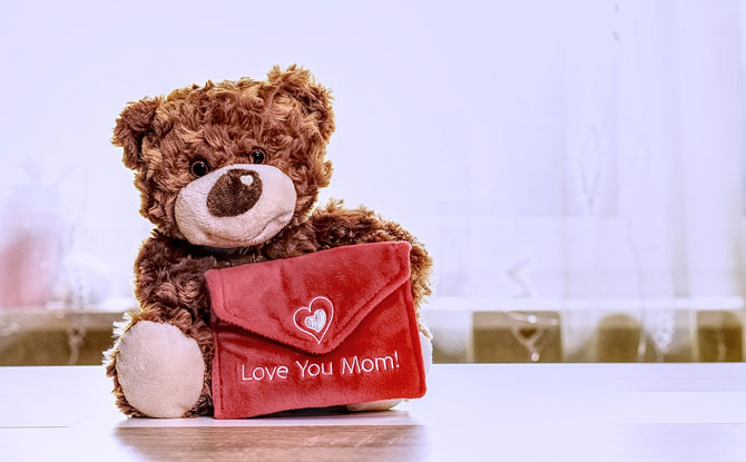 Mother’s Day Gifts That Mums Really Want e-teddy-4163239_1920