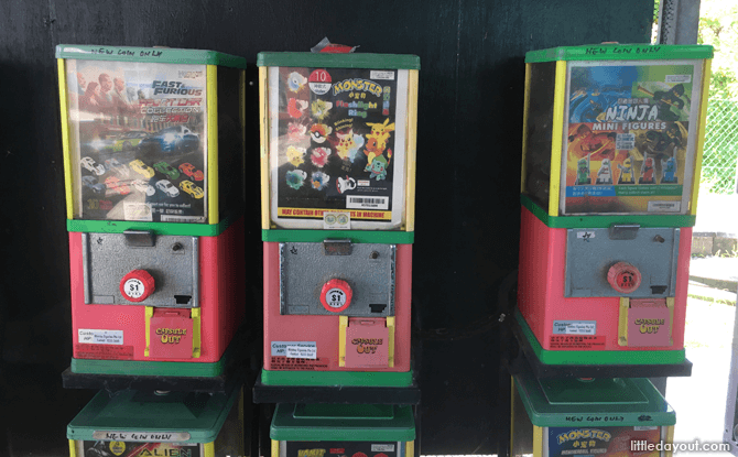 Mainland Tropical Fish Farm also has some toy vending machines