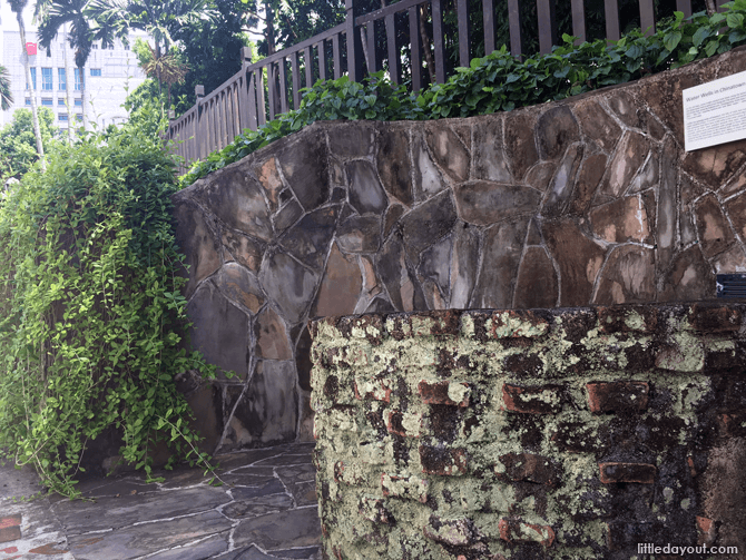 Old well at Ann Siang Hill.