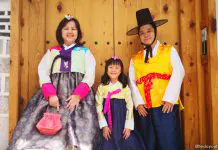 e001-Family-in-Hanbok