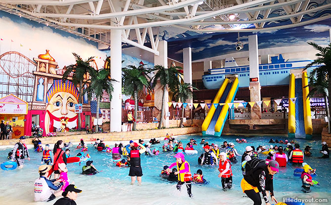 Have a Splash at the Onemount Waterpark - Slides, Wave Pools and Lazy River