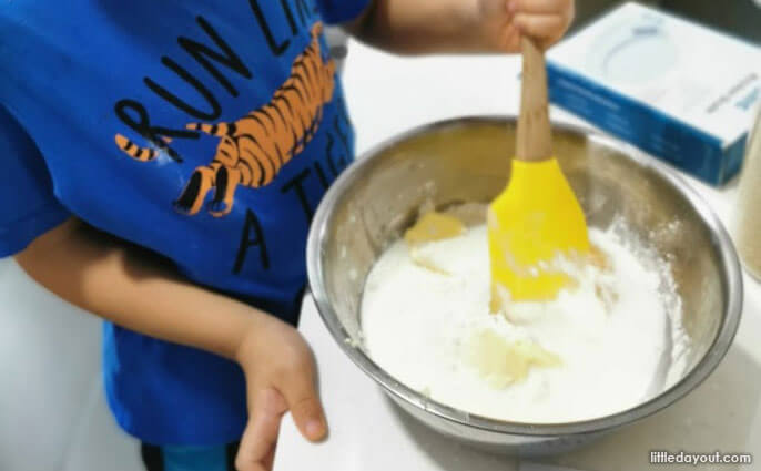 Kid-friendly Kitchen Tools For Little Kitchen Helpers e01-Kid-friendly-Kitchen-Tools-Little-Kitchen-Helper