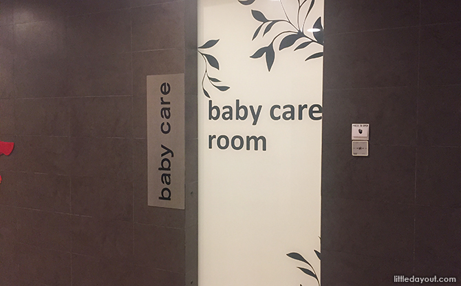 vivocity baby care room door