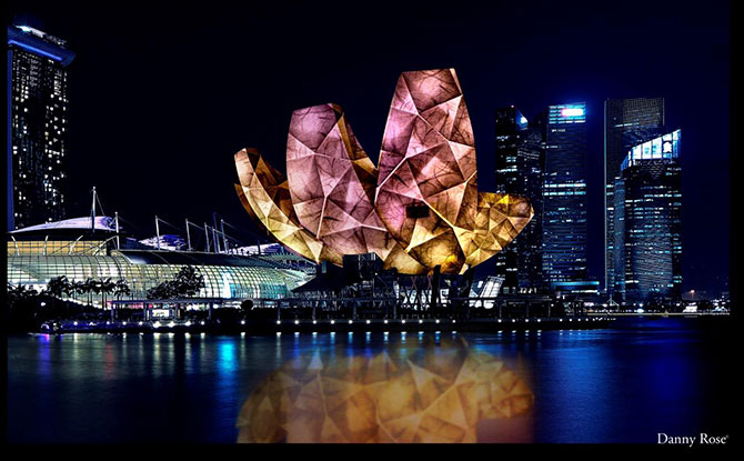 i Light Singapore - Bicentennial Edition: Bridges Of Time Spans 28 January To 24 February 2019