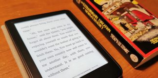 Kobo Clara 2E Review: Compact EReader Made From Recycled Plastic