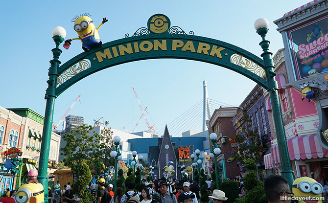 Minion Park Universal Studios Japan Minion Mayhem In The Park Little Day Out