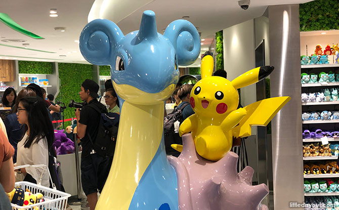 Photo Opp with Lapras, Pikachu and Gyarados