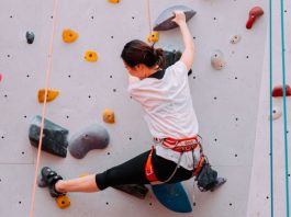 Awesome Rock Climbing And Bouldering Gyms In Singapore To Get Your “Climb On”