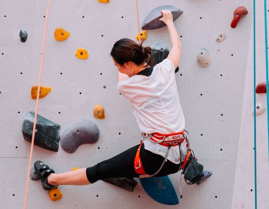Awesome Rock Climbing And Bouldering Gyms In Singapore To Get Your “Climb On”