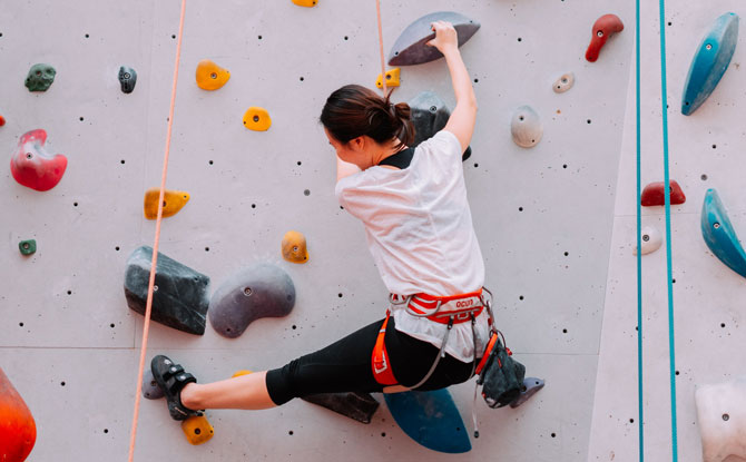 Awesome Rock Climbing And Bouldering Gyms In Singapore To Get Your “Climb On”