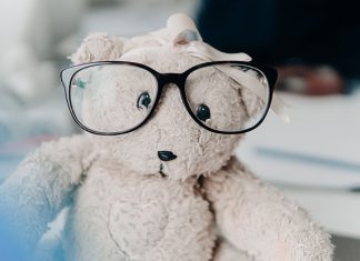Bite-sized Parenting: Practical Ways To Combat Myopia in Kids e01-specsonbear