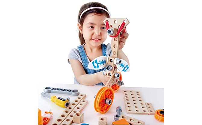 Hape Junior Inventor Deluxe Experiment Kit