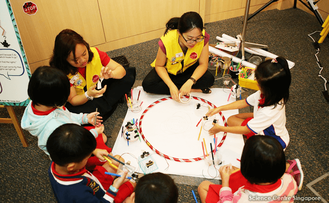 The learning experience at the PlayMaker Studio will be facilitated through workshops and programmes conducted by KidsSTOP’s educators.