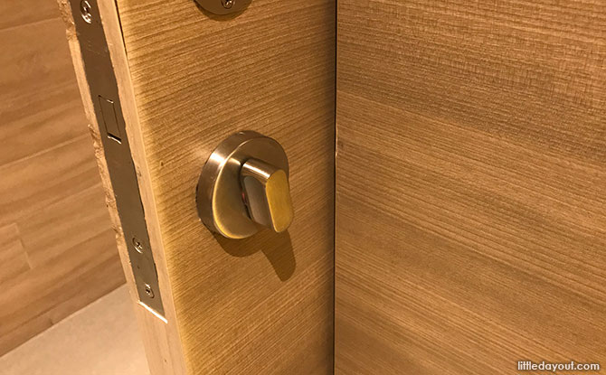 Lockable door