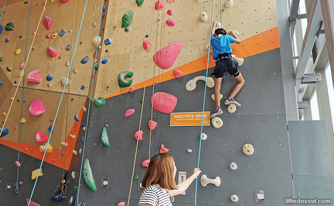 Getting Started & Safety Briefing at Climb Central