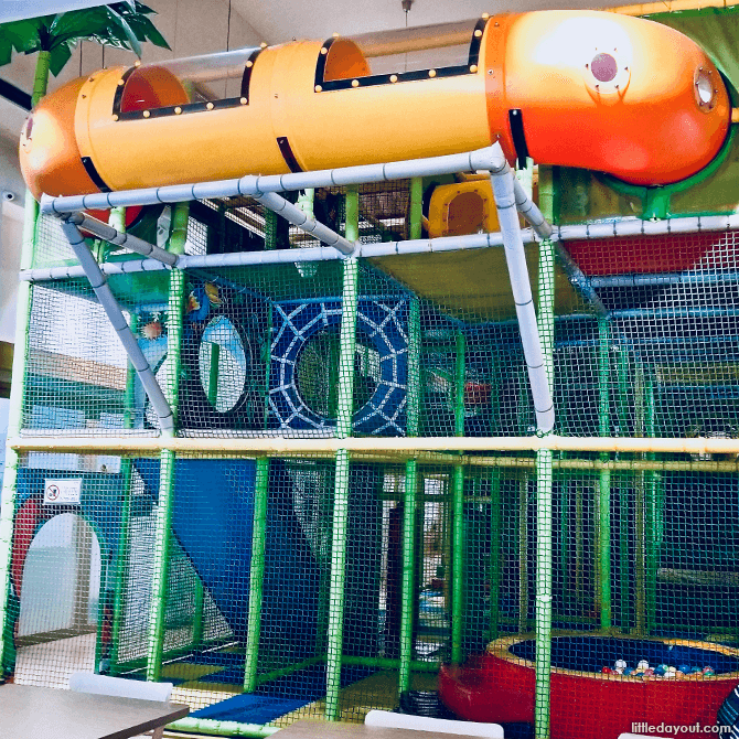 Climbing Frame, Go-Go Bambini Indoor Playground in Singapore