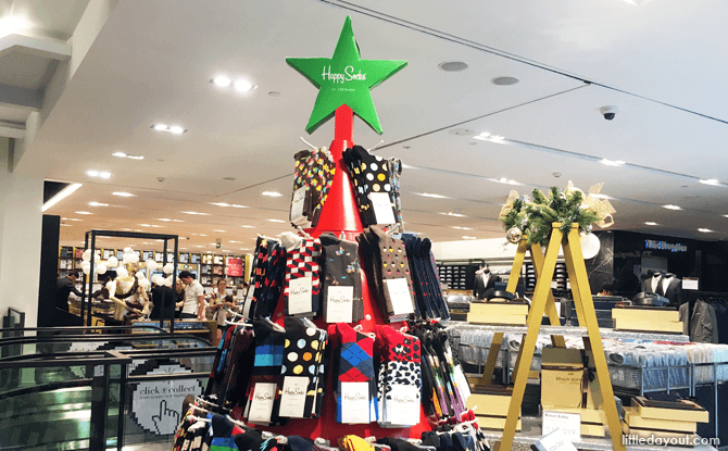 Unusual Christmas Trees Along Orchard Road e04-Socks