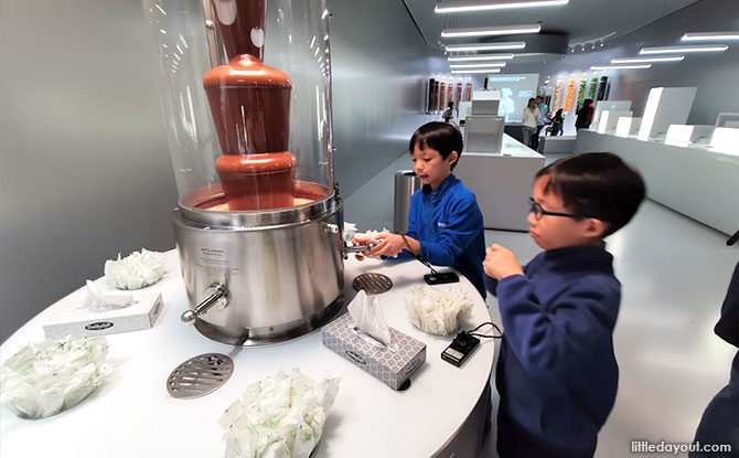 Tasting Chocolate at the Lindt Museum