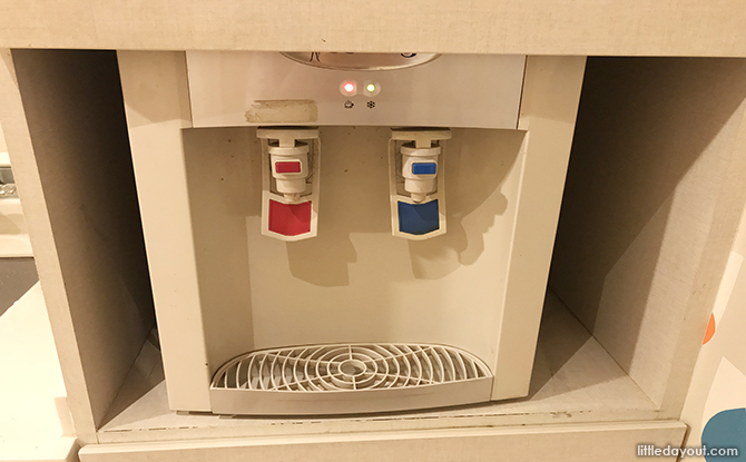 hot and cold water dispenser