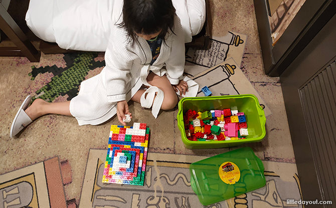 LEGOLAND Hotel Adventure Themed Room - DUPLO Blocks