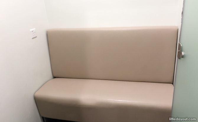 Cushioned seat