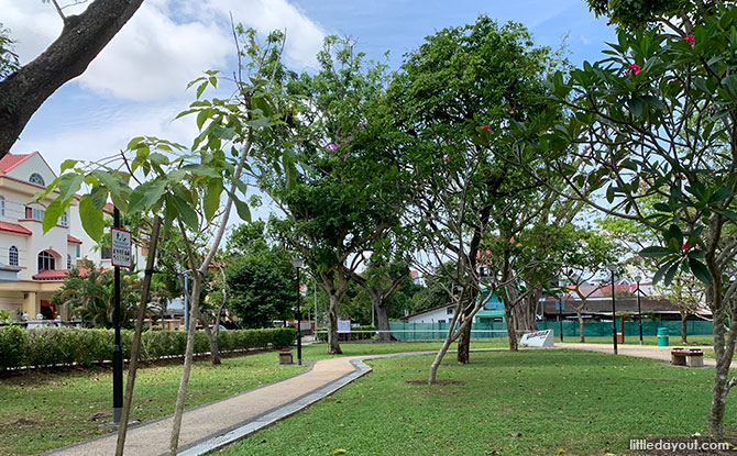 Jalan Pelatok open space and park