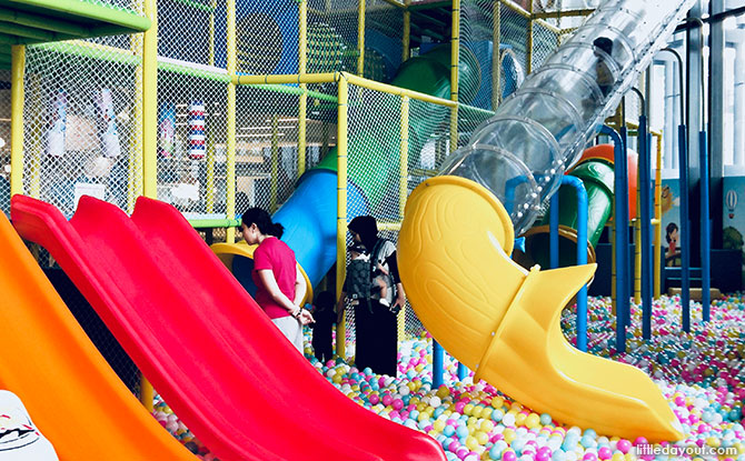 PLAYtopia Indoor Playground At Our Tampines Hub: Playground In Tampines Library!