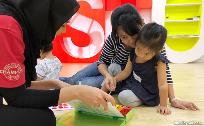 Our young participant had fun learning from MindChamps teacher Miss Farah, together with Mummy.