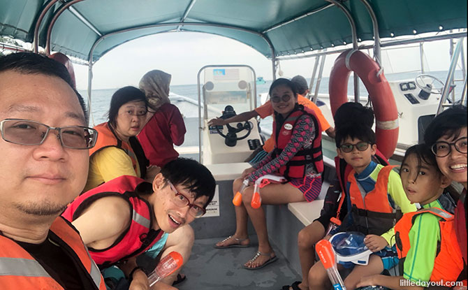 On board the boat to go snorkelling