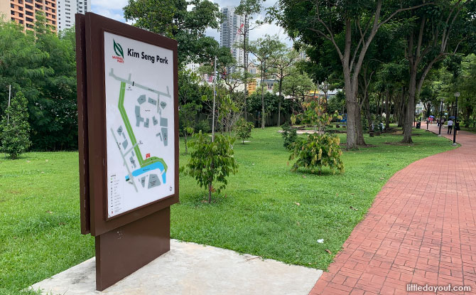 Kim Seng Park: Greenery by the River