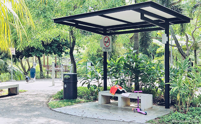 Seating areas, Punggol Waterway Park Water Playground