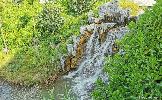 Yunnan Garden Waterfall