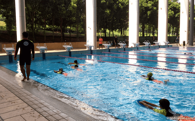 Swimming Lessons For Kids - School Environment