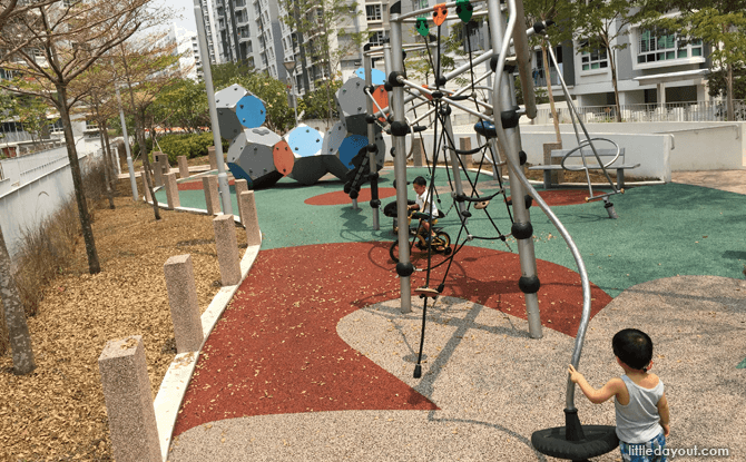 Punggol field - Rock-climbing playground in Punggol