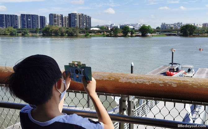 Using the foldscope at Jurong Lake Gardens