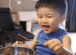 Superfood 3-Ingredient Homemade Chocolate e11-yay